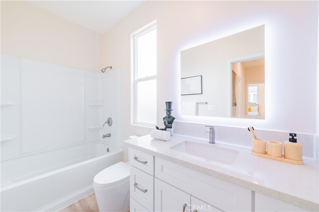 11237 Gladhill Road, Unit 2 Whittier, CA 90604 - Photo 15 of 18