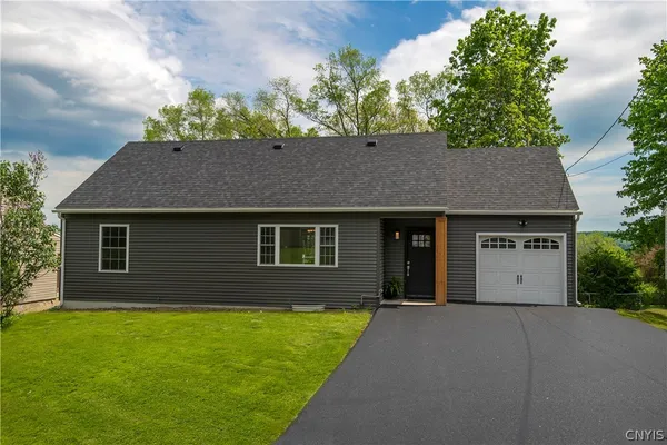 $3,400 | 8 Terrace Hill Drive, New Hartford, NY 13413