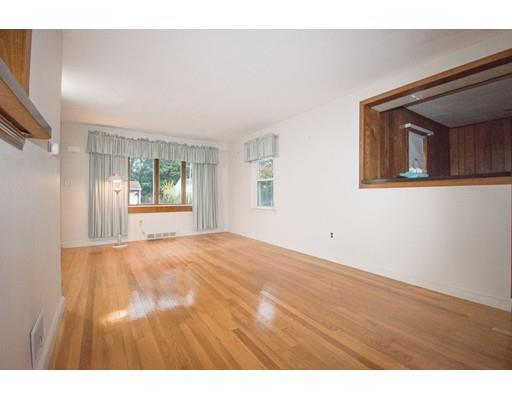 70 Saning Road Weymouth, MA 02191 - Photo 4 of 17 Gallery Image 4