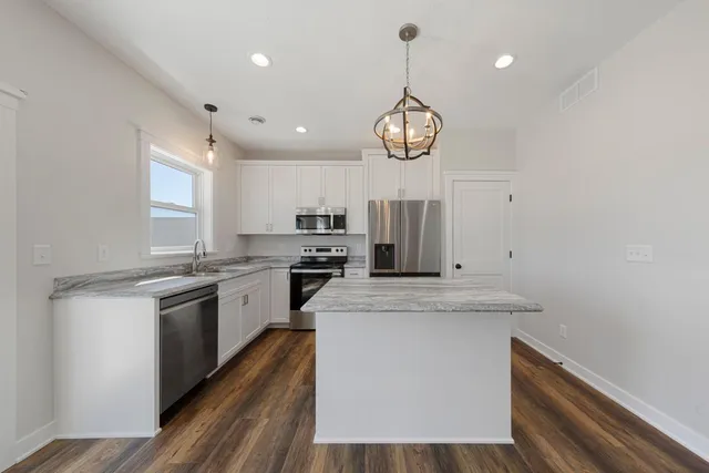 $299,900 | 819 Viburnum Street, Belle Plaine, MN 56011