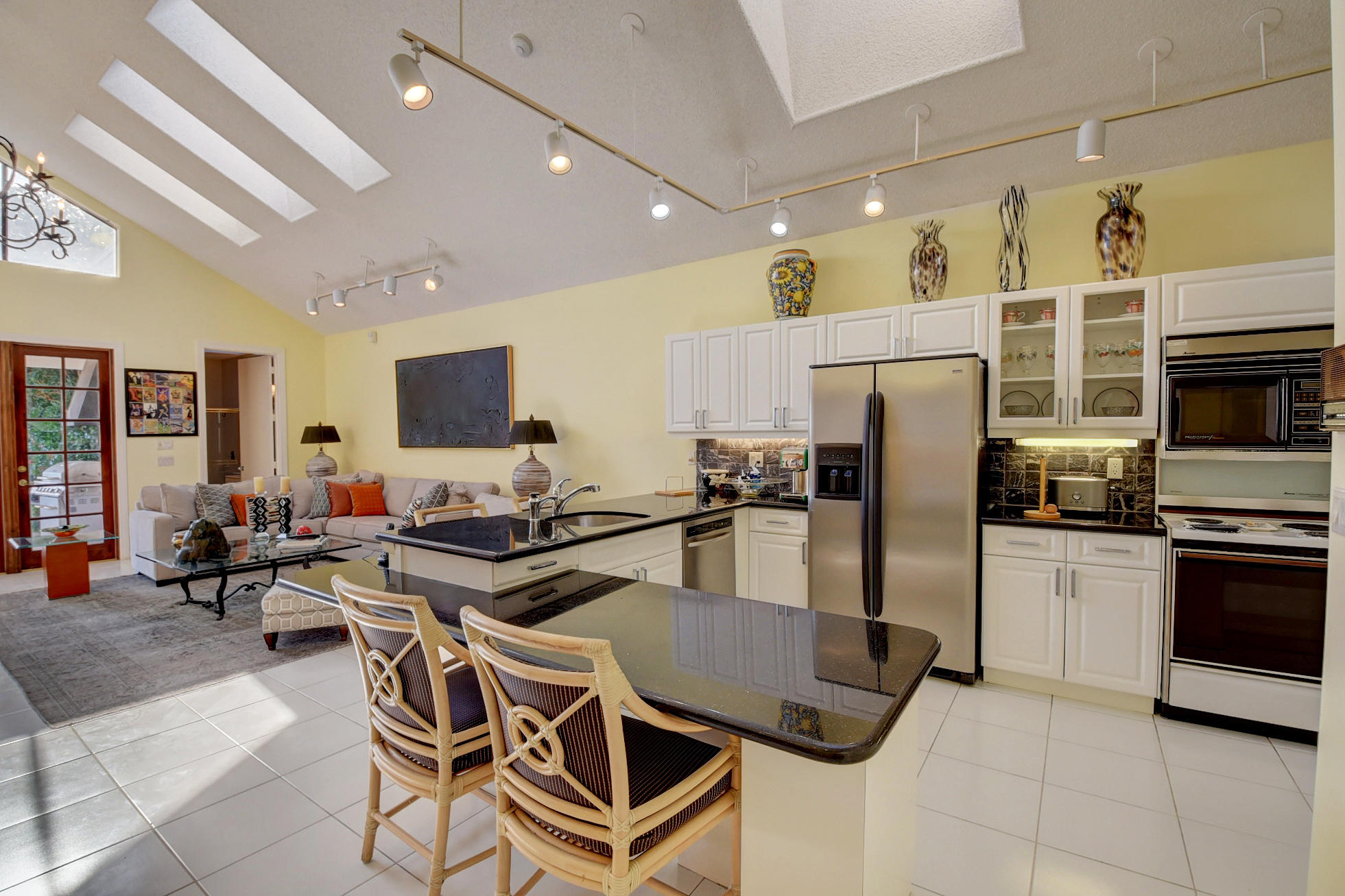 7624 Rexford Road Boca Raton, FL 33434 - Photo 15 of 97 ALP_8387_88_89_90_91