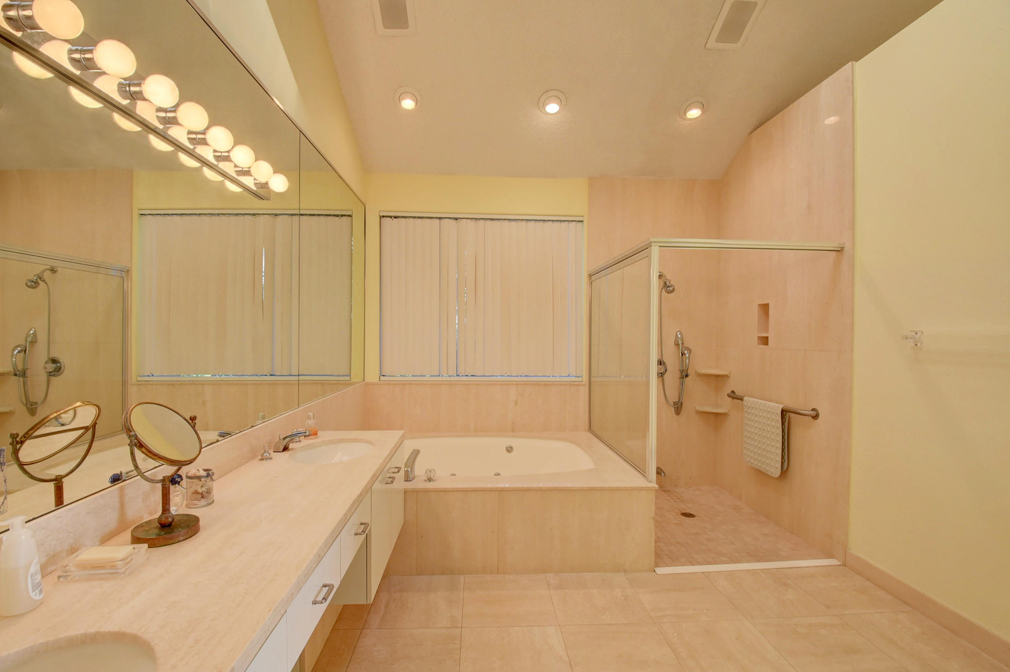 7624 Rexford Road Boca Raton, FL 33434 - Photo 23 of 97 ALP_8427_28_29_30_31