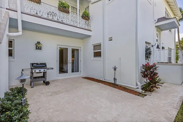 $12,000 | 311 Cocoanut Row, Unit 101, Palm Beach, FL 33480