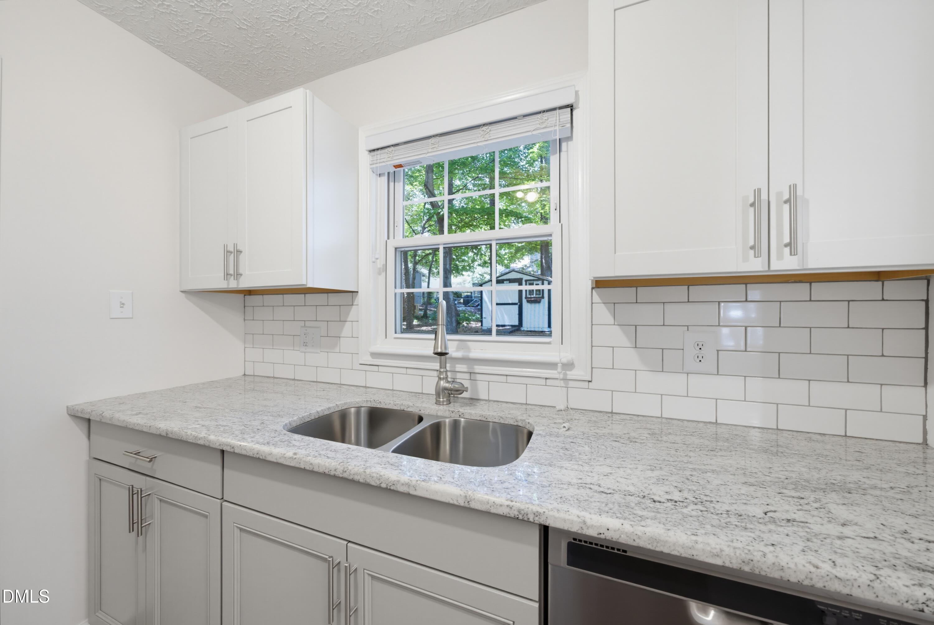 2400 Perennial Street Raleigh, NC 27603 - Photo 13 of 33 DSC01854