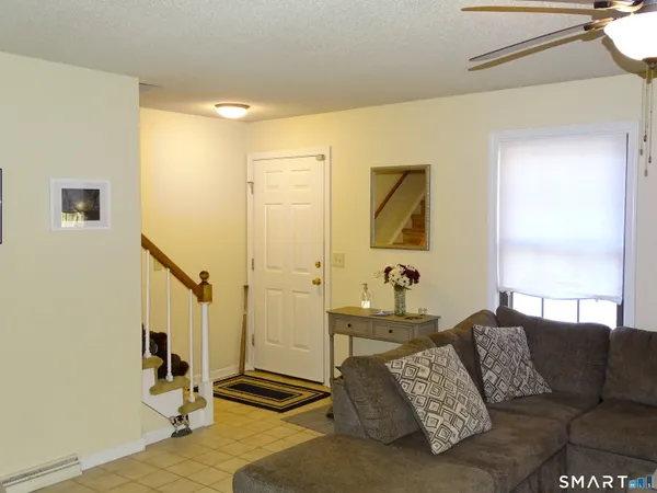 $2,295 | 124 Village Lane, Unit 124, Branford, CT 06405