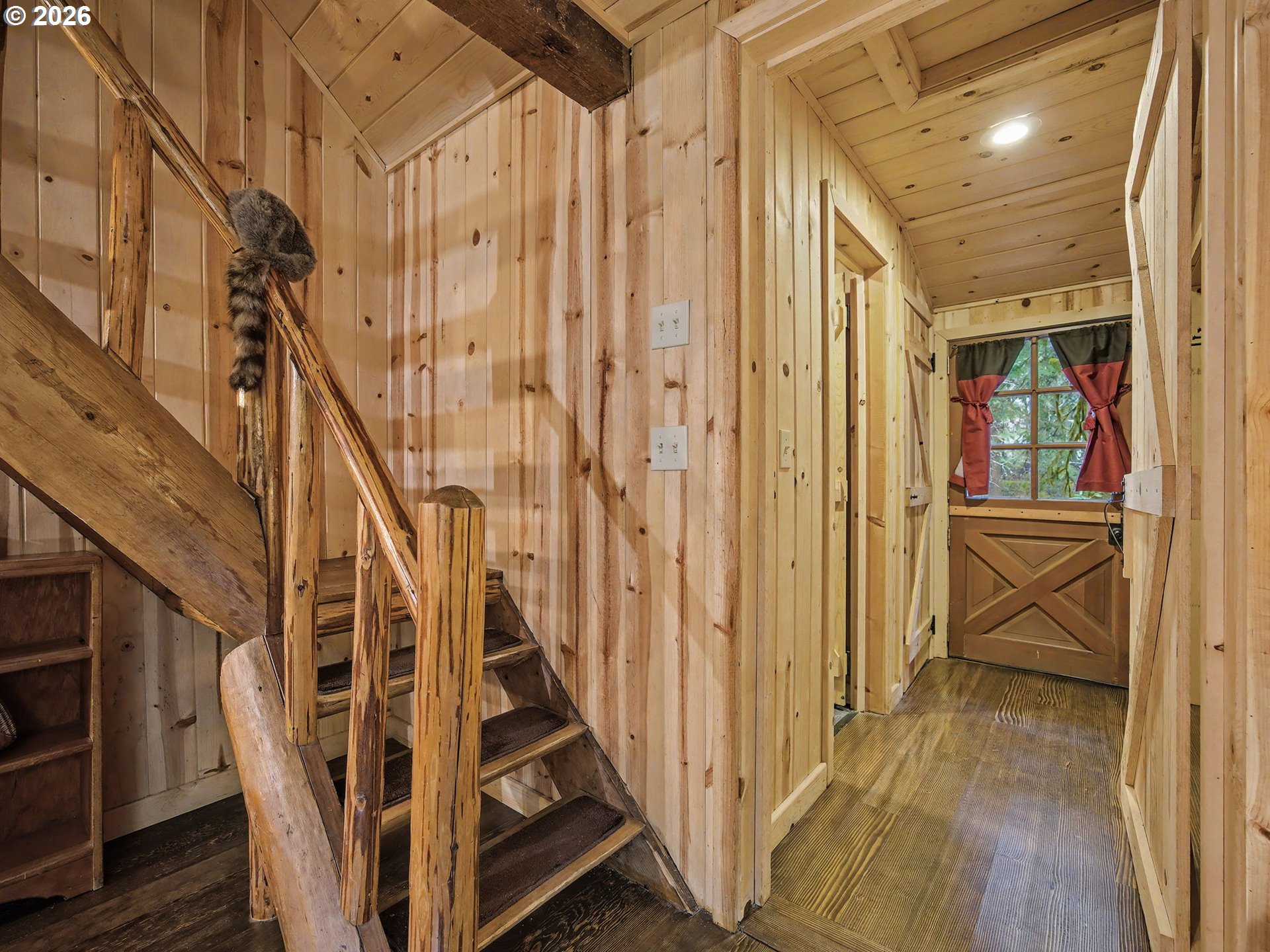 78200 Road 35 A Rhododendron, OR 97049 - Photo 17 of 48