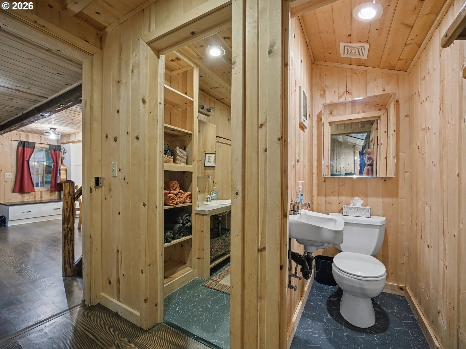 78200 Road 35 A Rhododendron, OR 97049 - Photo 27 of 48