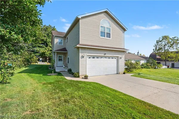 $275,000 | 68 Roche Way, Youngstown, OH 44512