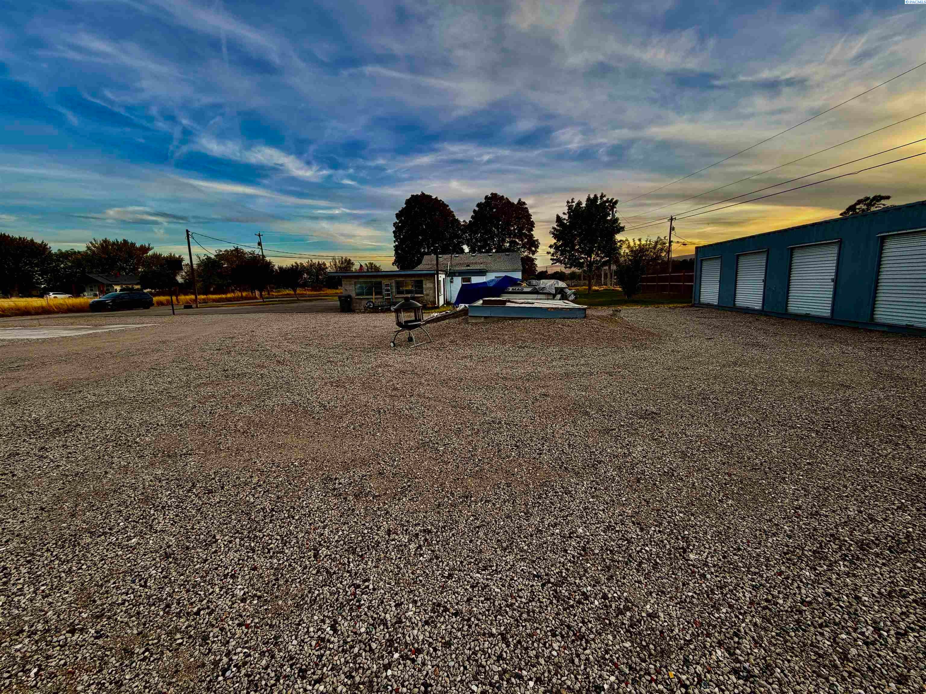 206504 East Bryson Brown Road Kennewick, WA 99337 - Photo 9 of 22 Gallery Image 9