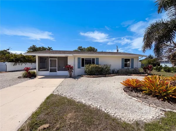 $275,000 | 829 East 4th Street, Englewood, FL 34223