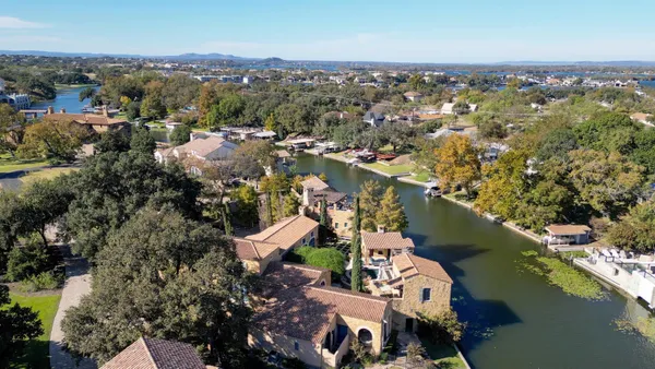 $8,500,000 | 104 La Posada Loop, Horseshoe Bay, TX 78657