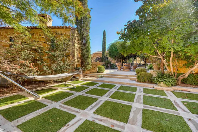 $8,500,000 | 104 La Posada Loop, Horseshoe Bay, TX 78657