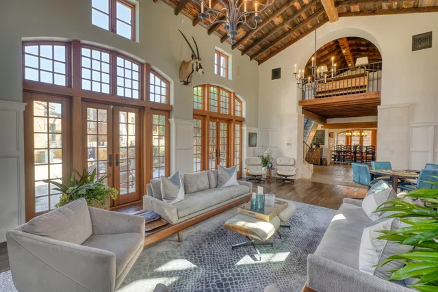 $8,500,000 | 104 La Posada Loop, Horseshoe Bay, TX 78657