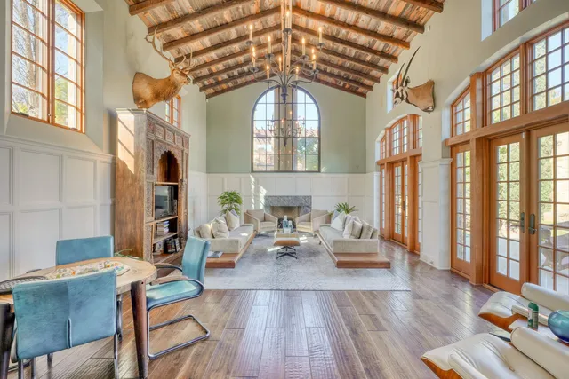 $8,500,000 | 104 La Posada Loop, Horseshoe Bay, TX 78657