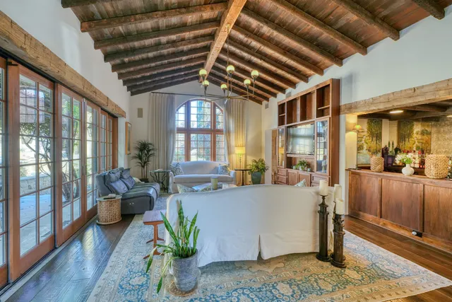 $8,500,000 | 104 La Posada Loop, Horseshoe Bay, TX 78657