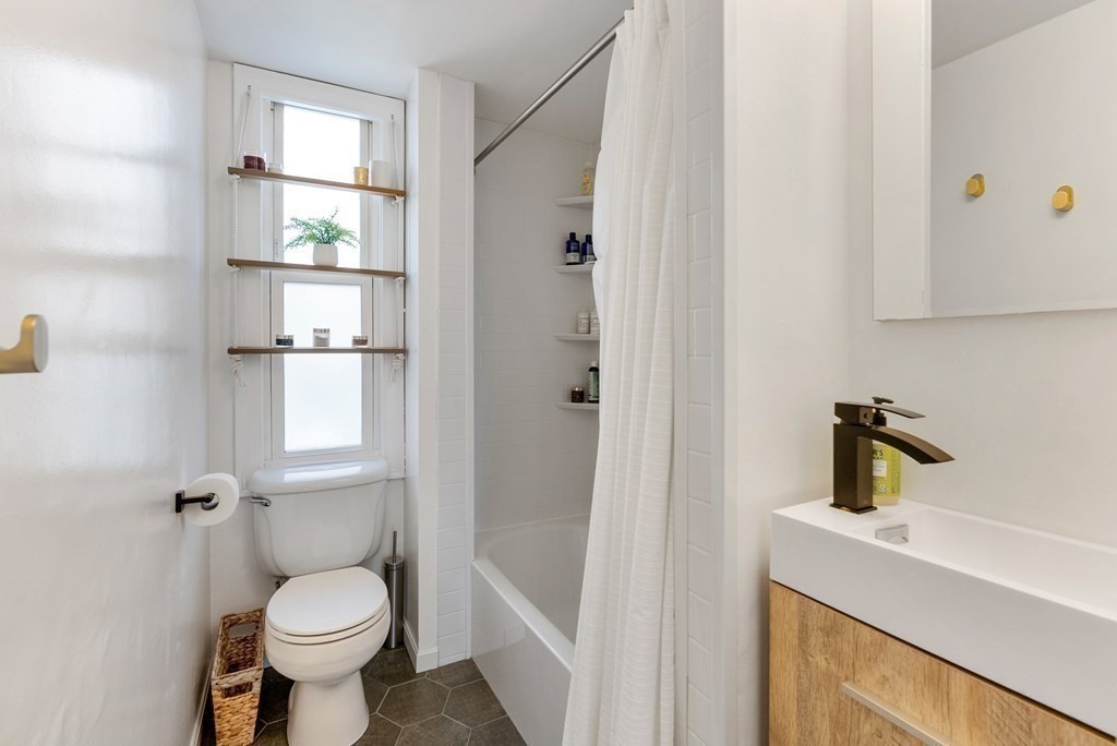 50 Line Street, Unit 2 Somerville, MA 02143 - Photo 19 of 27