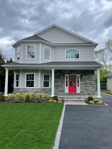 $1,988,000 | 110-lot B Spruce Avenue, Bethpage, NY 11714