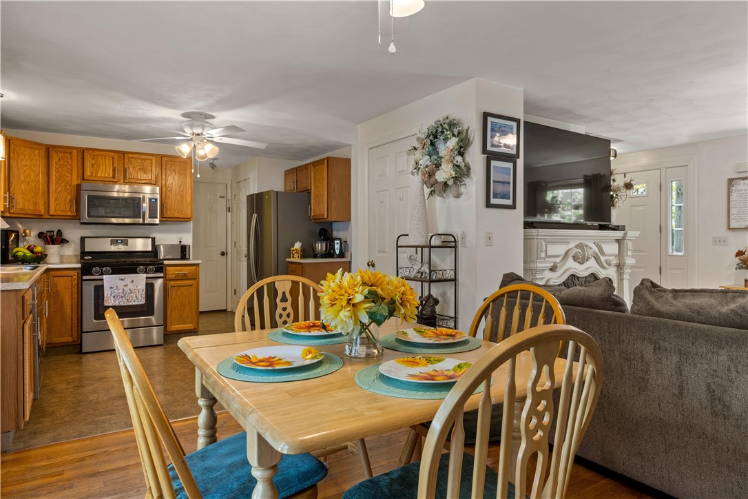 591 Sandy Lane Warwick, RI 02889 - Photo 6 of 47