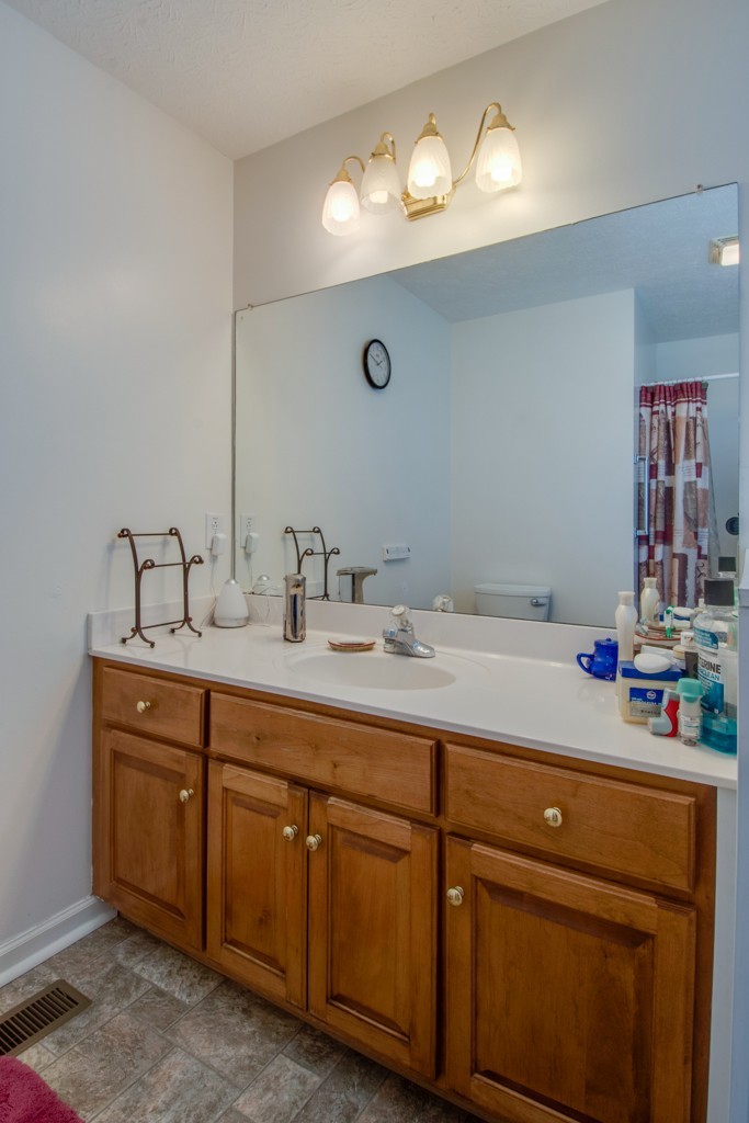 112 Foxrun Springfield, TN 37172 - Photo 15 of 25