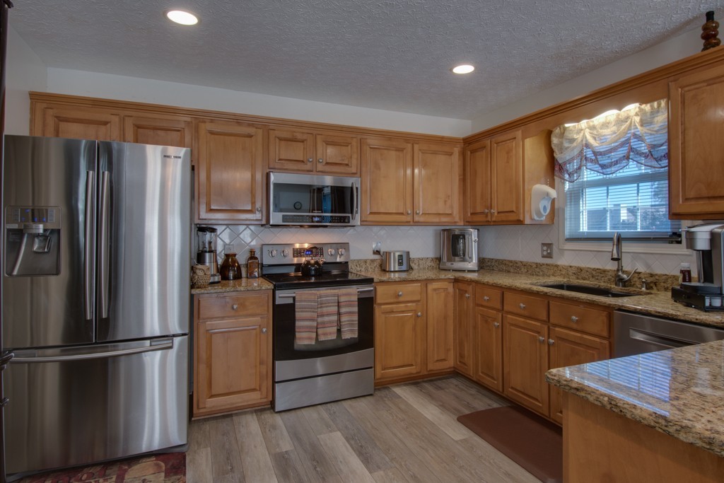 112 Foxrun Springfield, TN 37172 - Photo 6 of 25