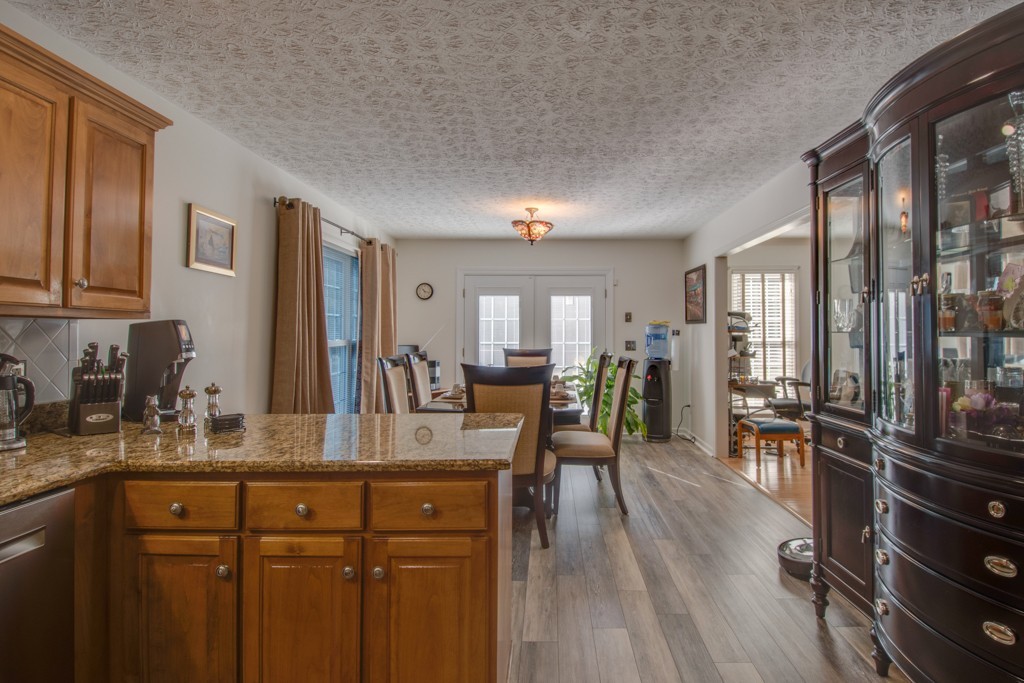112 Foxrun Springfield, TN 37172 - Photo 8 of 25