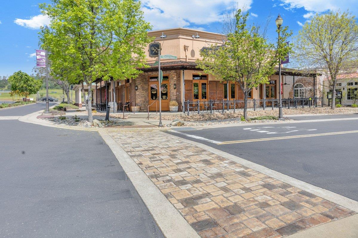 2441 Quail Hill Road Copperopolis, CA 95228 - Photo 88 of 91 Delicious dining options, wine-tasting, shopping and beauty/medical services can be found here in Town Square.