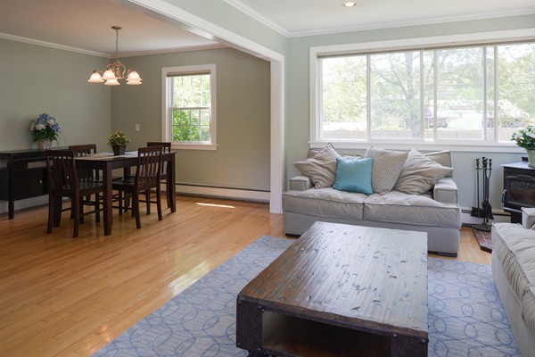 61 Alan Road Hamilton, MA 01982 - Photo 14 of 27 Gallery Image 14