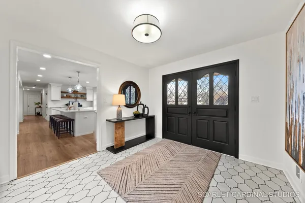 $1,600,000 | 8 Concord Drive, Oak Brook, IL 60523