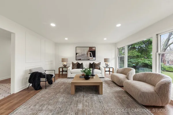 $1,600,000 | 8 Concord Drive, Oak Brook, IL 60523