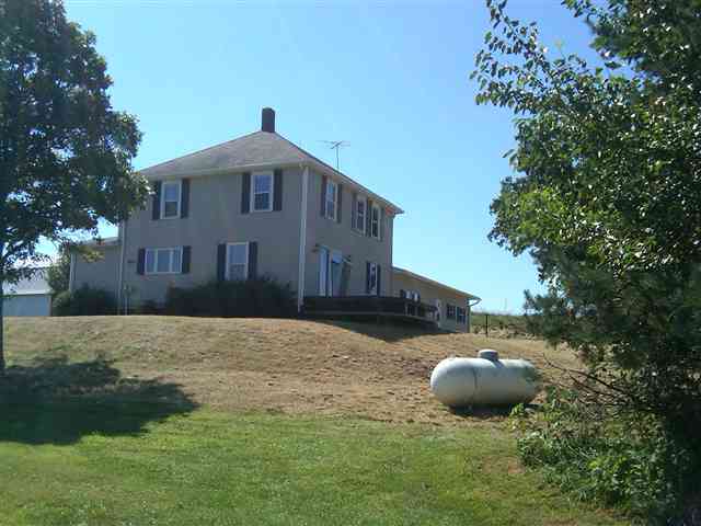 2262 190th Street Bennett, IA 52721 - Photo 2 of 12 Gallery Image 2