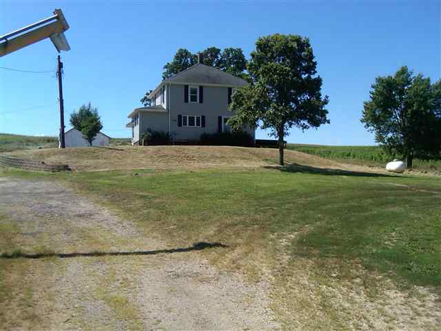 2262 190th Street Bennett, IA 52721 - Photo 3 of 12 Gallery Image 3