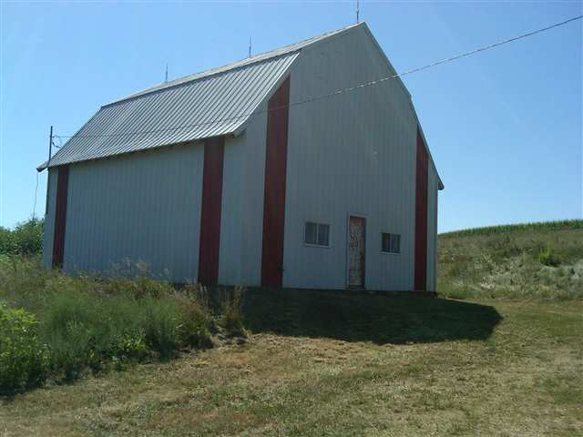 2262 190th Street Bennett, IA 52721 - Photo 4 of 12 Gallery Image 4