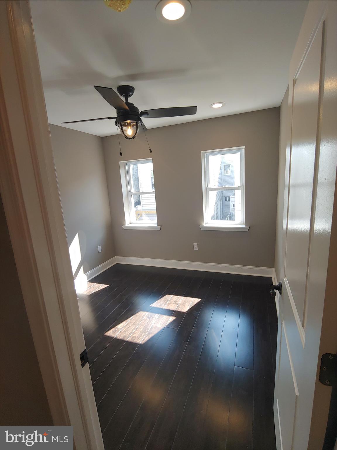 2050 Mountain Street Philadelphia, PA 19145 - Photo 13 of 35