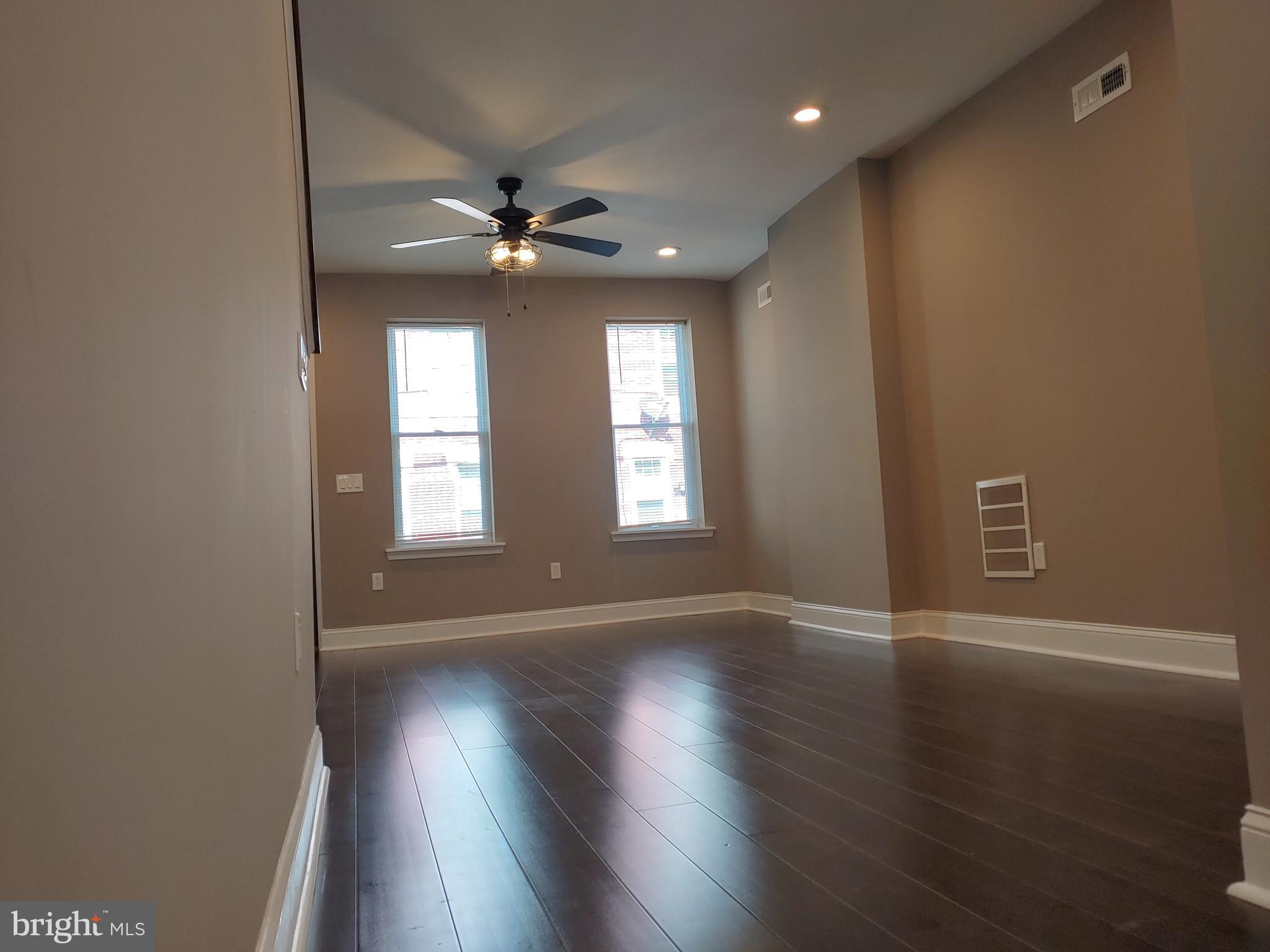 2050 Mountain Street Philadelphia, PA 19145 - Photo 4 of 35