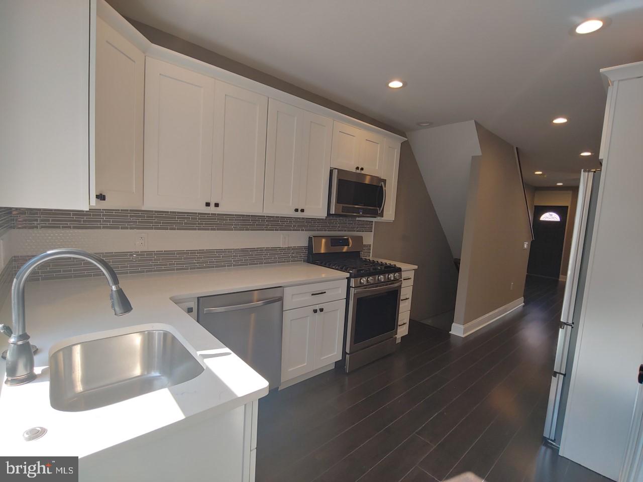 2050 Mountain Street Philadelphia, PA 19145 - Photo 7 of 35