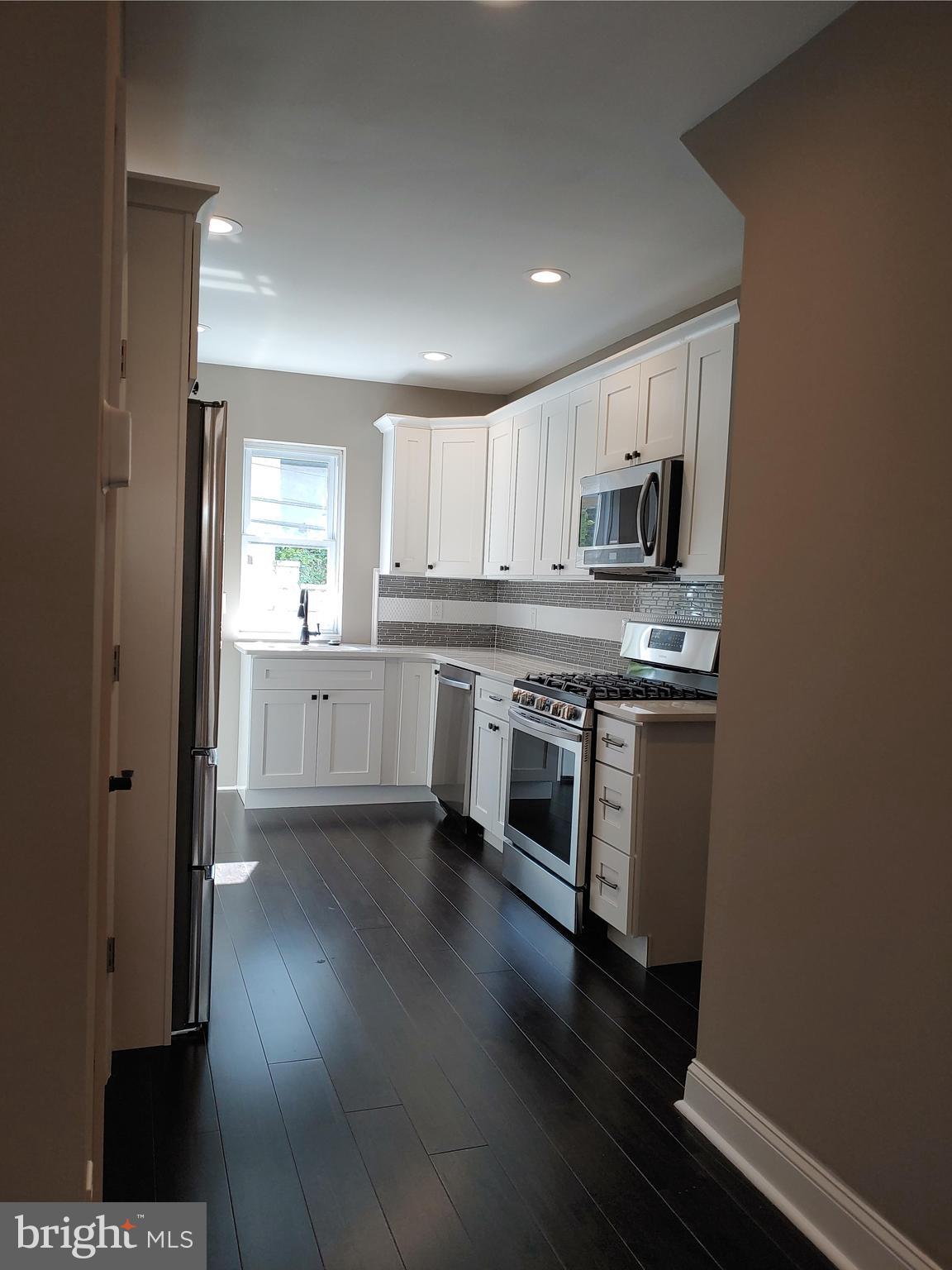 2050 Mountain Street Philadelphia, PA 19145 - Photo 8 of 35