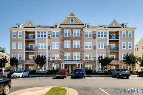 $306,000 | 1201 Westwood Village Lane, Unit 202, Midlothian, VA 23114