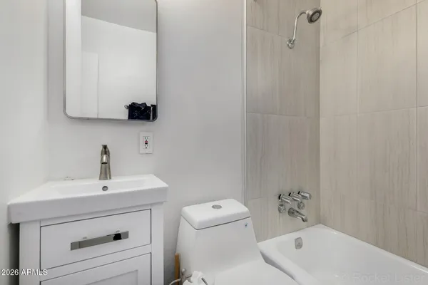 $164,900 | 420 West Earll Drive, Unit 1, Phoenix, AZ 85013