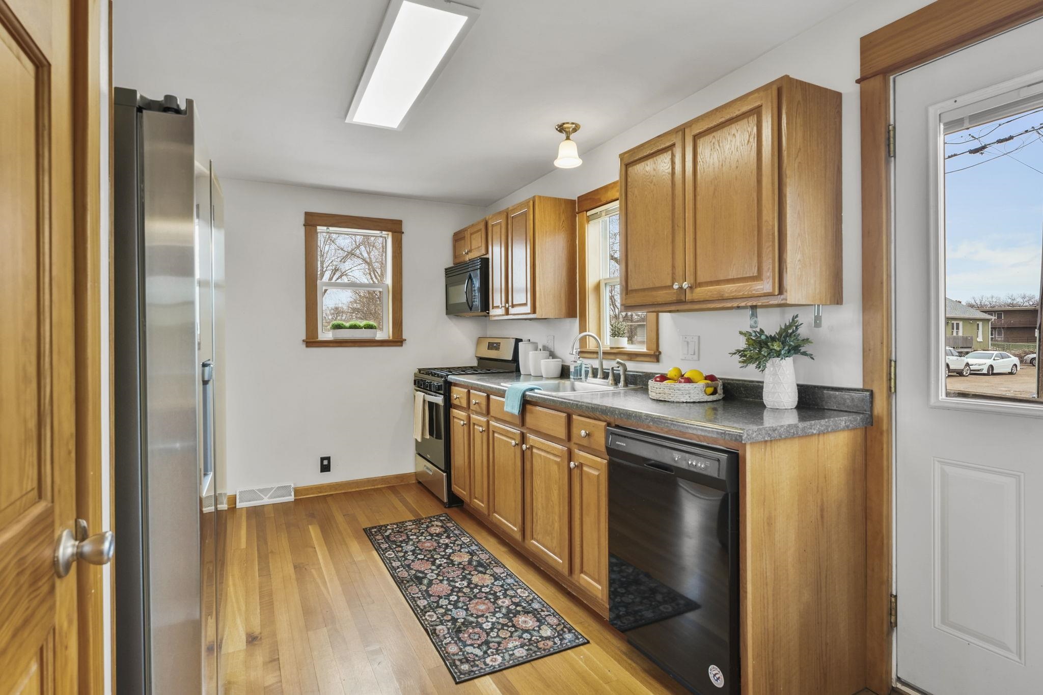 248 North Marquette Street Madison, WI 53704 - Photo 6 of 41