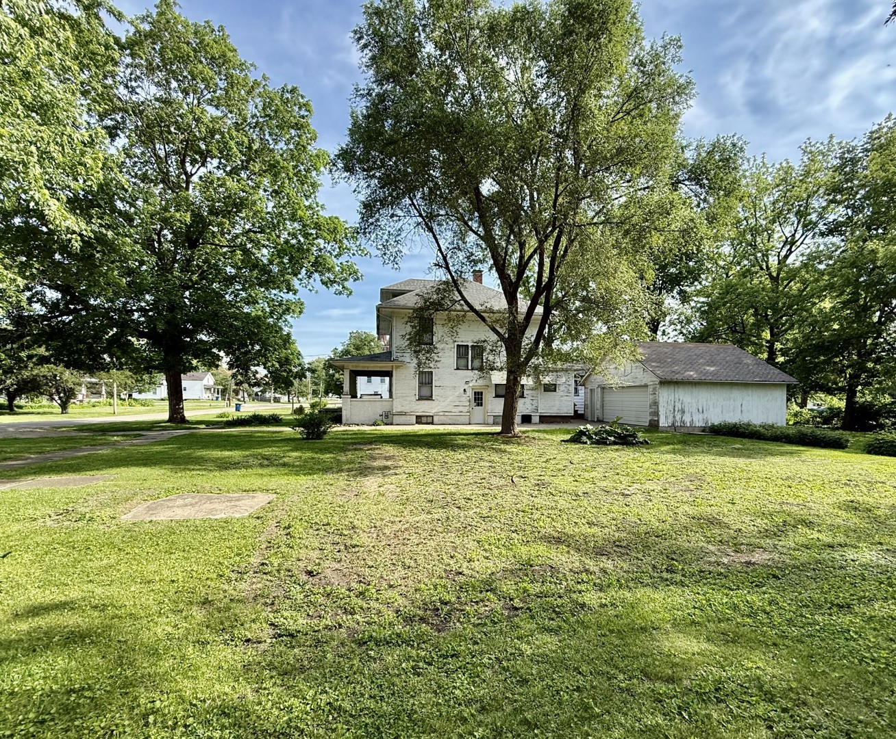 415 Southwest 4th Avenue Galva, IL 61434 - Photo 4 of 41