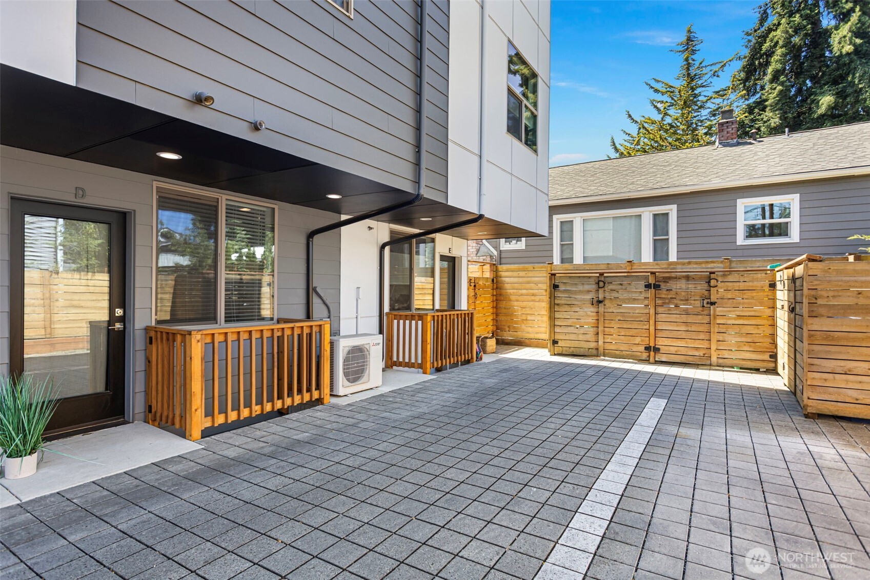 604 Northwest 77th Street, Unit D Seattle, WA 98117 - Photo 30 of 30