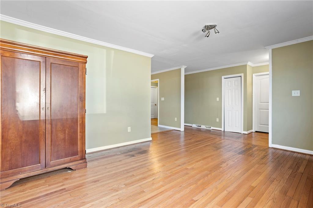 526 Polo Road Winston-Salem, NC 27106 - Photo 5 of 26 Gallery Image 5