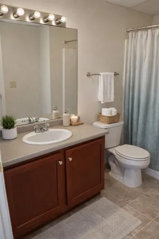 $2,000 | 1015 Elm Street, Manchester, NH 03101