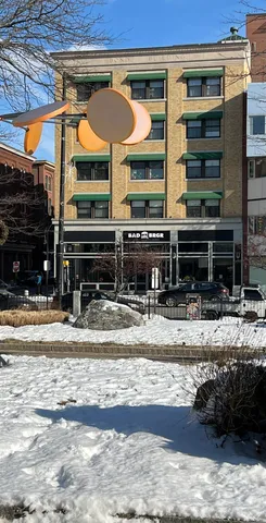 $2,000 | 1015 Elm Street, Manchester, NH 03101