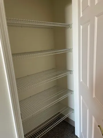 $2,000 | 1015 Elm Street, Manchester, NH 03101