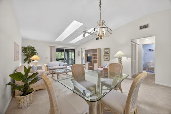 $245,000 | 8323 Southeast Croft Circle, Unit N9, Hobe Sound, FL 33455