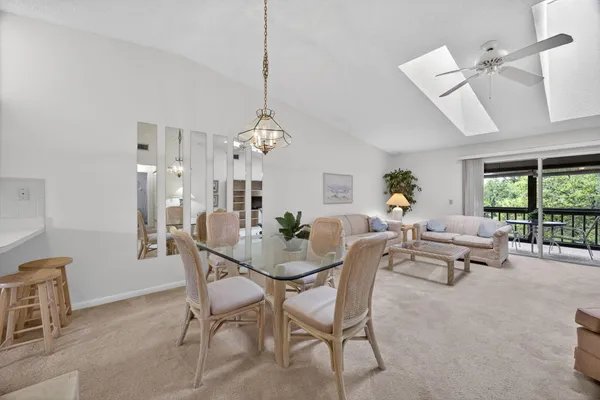$245,000 | 8323 Southeast Croft Circle, Unit N9, Hobe Sound, FL 33455