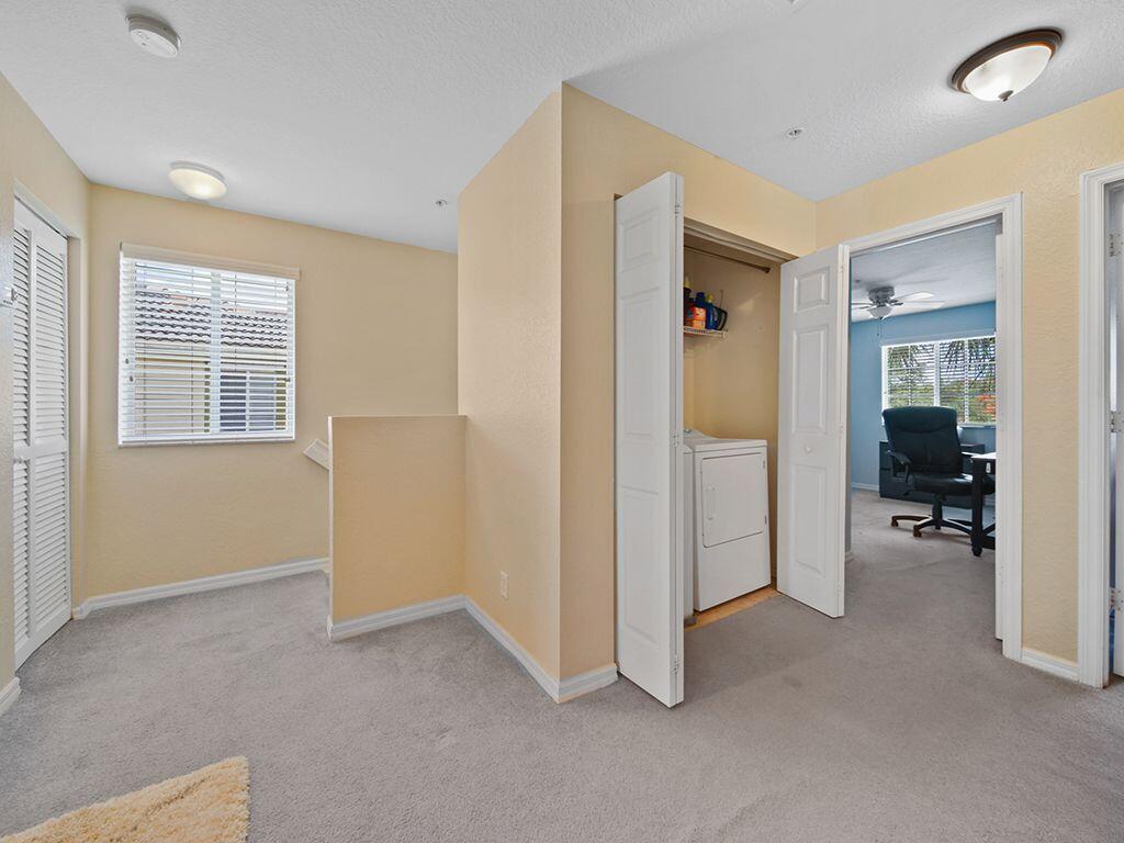 5293 Southeast Jennings Lane Stuart, FL 34997 - Photo 17 of 29 Laundry area