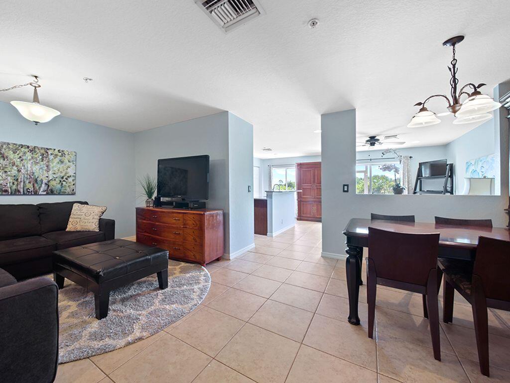 5293 Southeast Jennings Lane Stuart, FL 34997 - Photo 6 of 29 Living-dining area