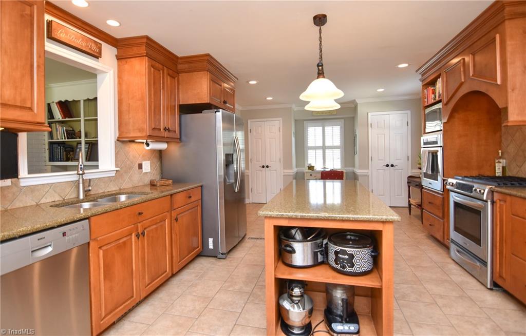3979 Quilling Road Winston-Salem, NC 27104 - Photo 3 of 40 Gallery Image 3